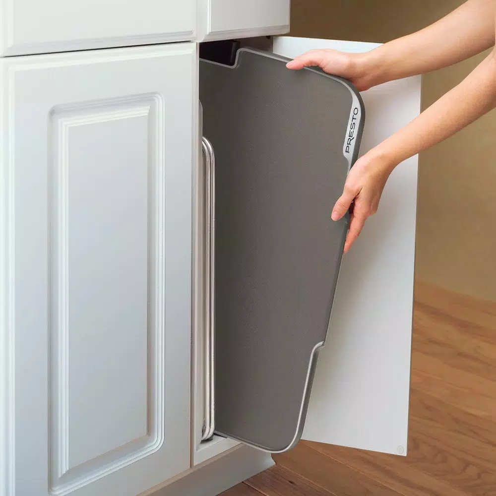 Presto 264 sq. in. Black Ceramic Electric Griddle with Temperature Sensor Electric Skillets & Indoor Grills Presto 264 Sq. In. Black Ceramic Electric Griddle With Temperature Sensor -Costway Shop black presto electric griddles 07062 1f 1000