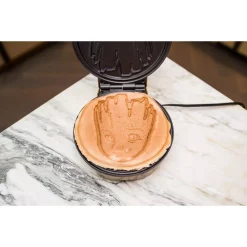 Electric Skillets & Indoor Grills Uncanny Brands Marvel Movie Groot Waffle Brown Maker 4 Electric Skillets & Indoor Grills Uncanny Brands Marvel Movie Groot Waffle Brown Maker -Costway Shop brown uncanny brands waffle makers wm mvm grt 4f 1000