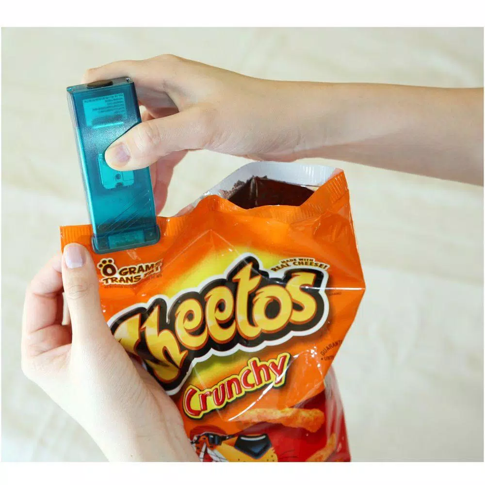 iTouchless Red and Blue Handheld Vacuum Sealer Set (2-Pack) Food Processing ITouchless Red And Blue Handheld Vacuum Sealer Set (2-Pack) -Costway Shop red blue itouchless food vacuum sealers br001u 4f 1000