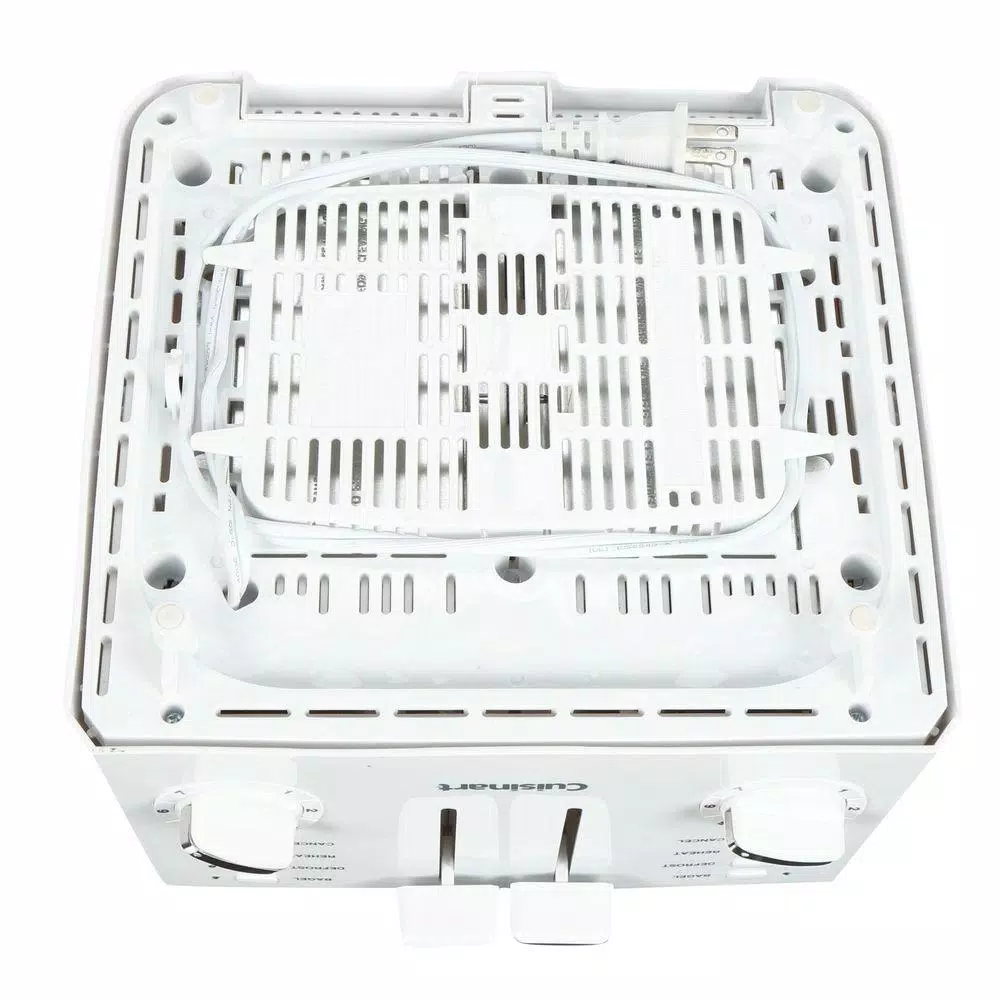 Toasters Cuisinart Compact 4-Slice White Wide Slot Toaster With Crumb Tray 5 Toasters Cuisinart Compact 4-Slice White Wide Slot Toaster With Crumb Tray - Image 3